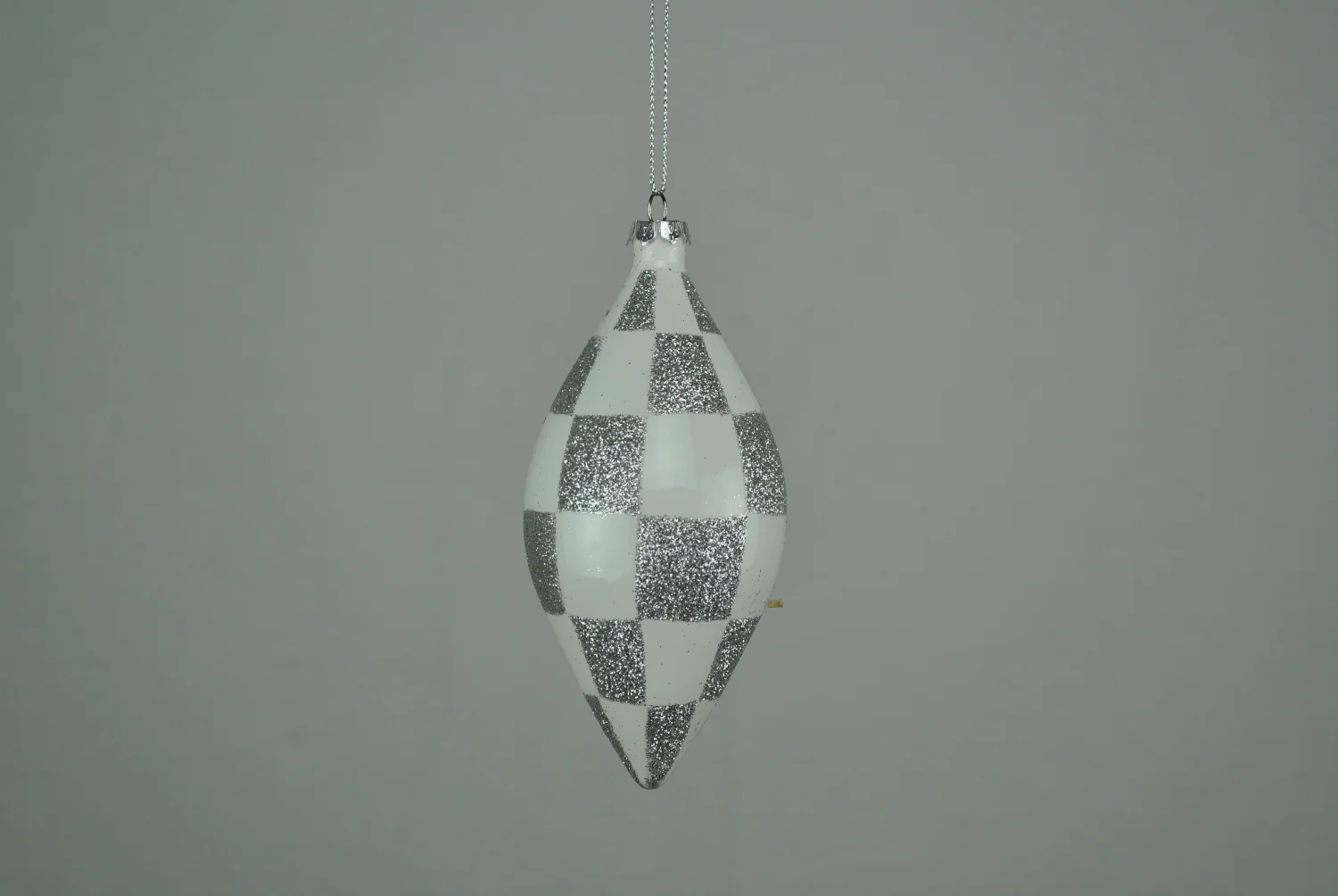 4 Pack of White and Silver Checkered Teardrop Ornaments with Glitter Enhancements